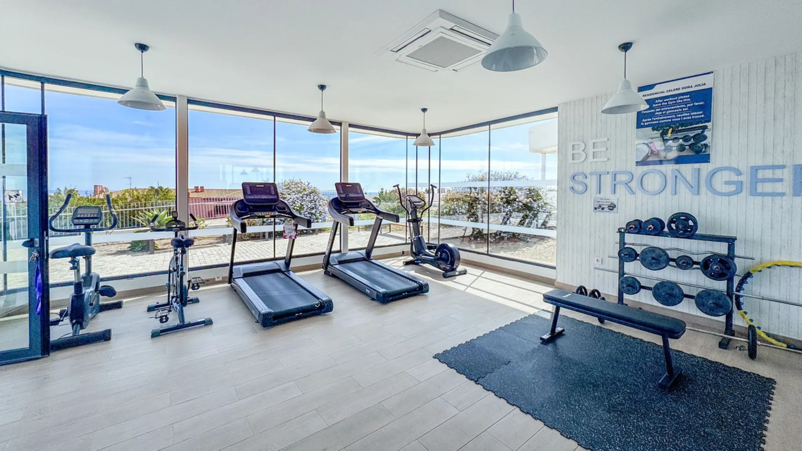 Apartment - Penthouse в продаже в Casares, Málaga. В доме 2 спален и 2 ванных комнат. Площадь дома 95 м²