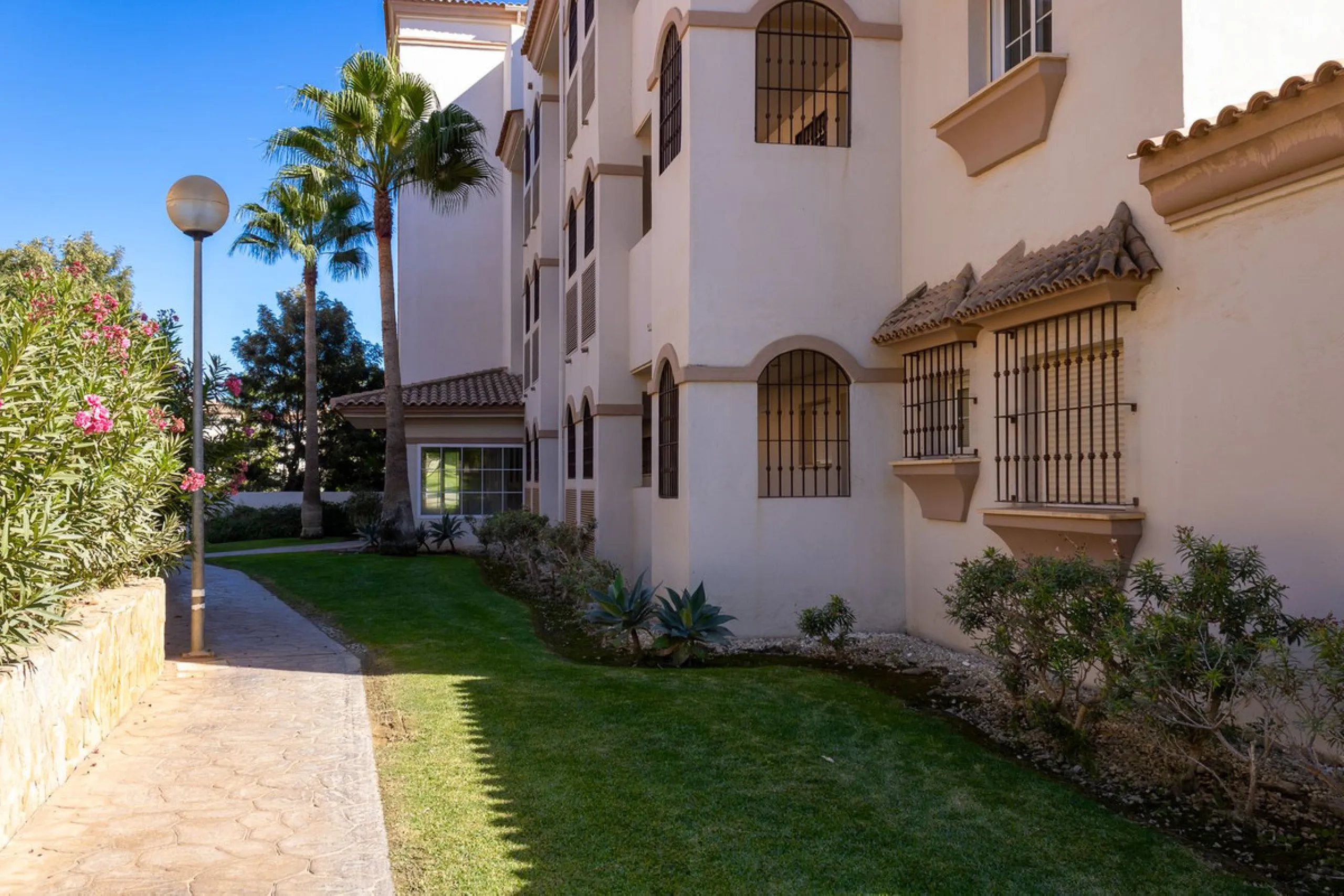 Beautiful 2-Bedroom Ground Floor Apartment – La Cala de Mijas