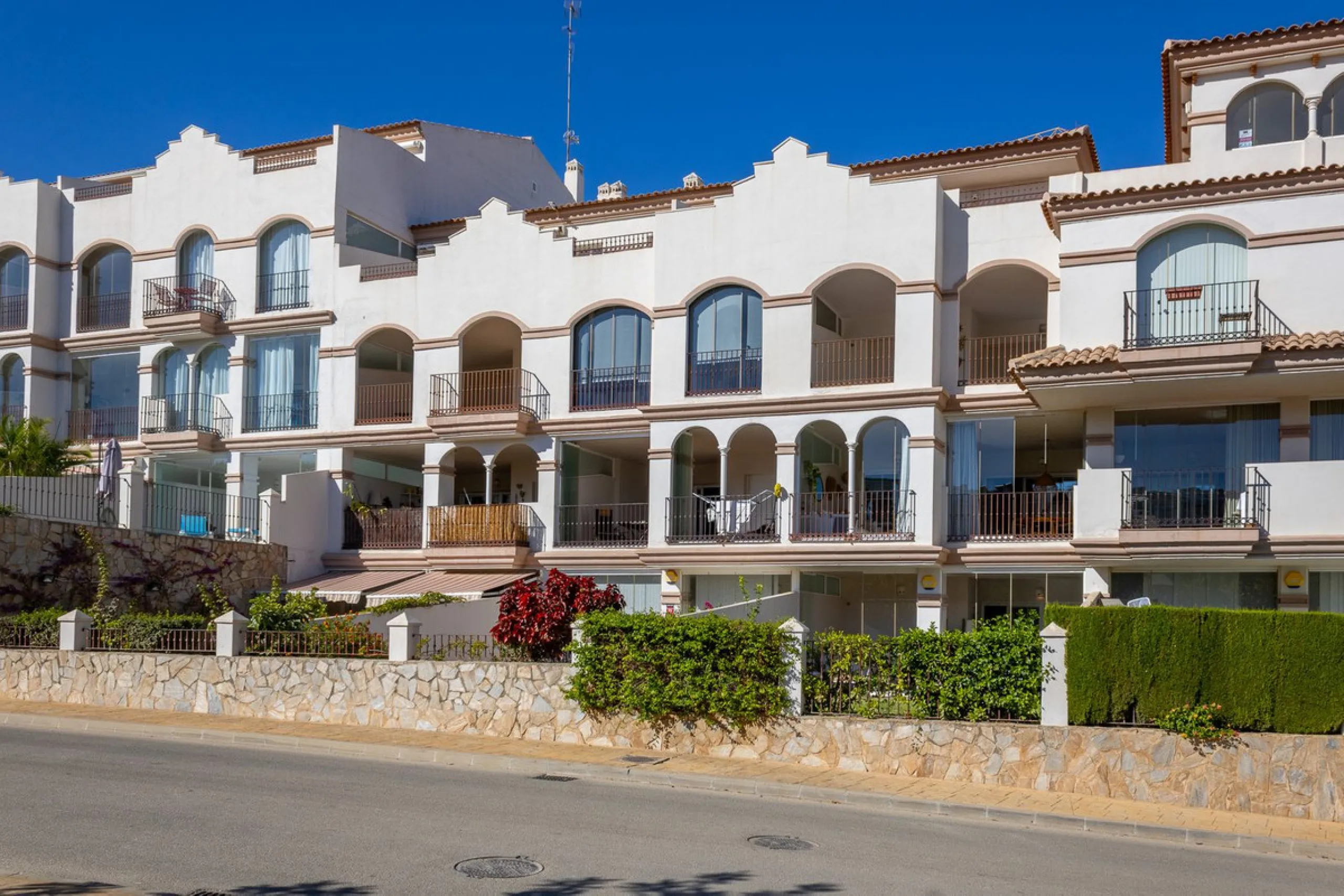 Beautiful 2-Bedroom Ground Floor Apartment – La Cala de Mijas