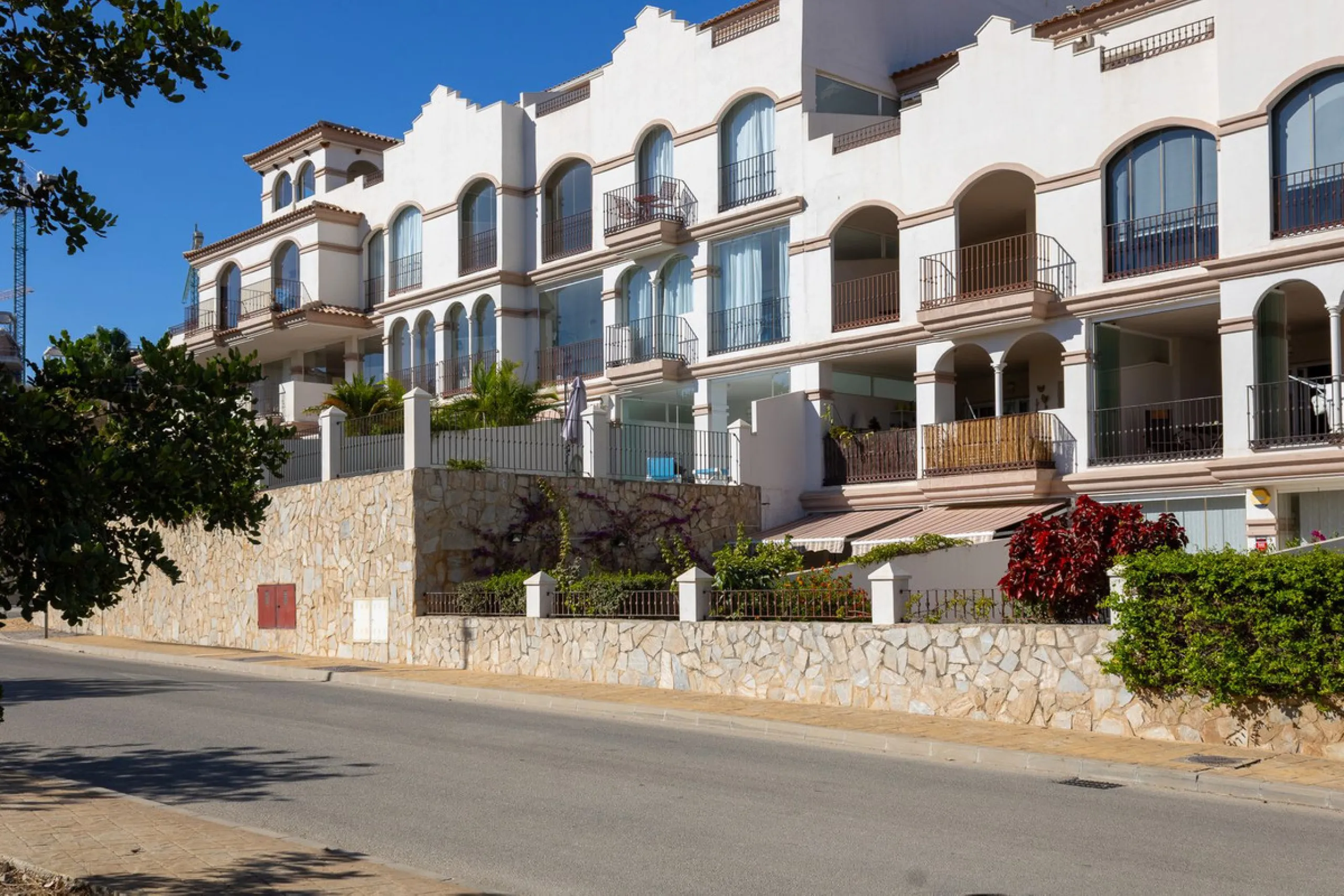 Beautiful 2-Bedroom Ground Floor Apartment – La Cala de Mijas