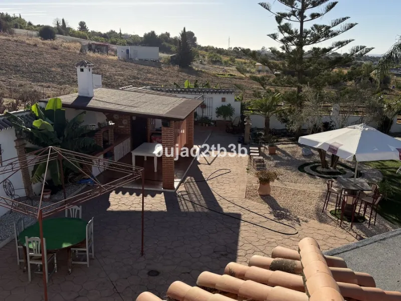 Charming Country Estate with Sea and Mountain Views in Estepona