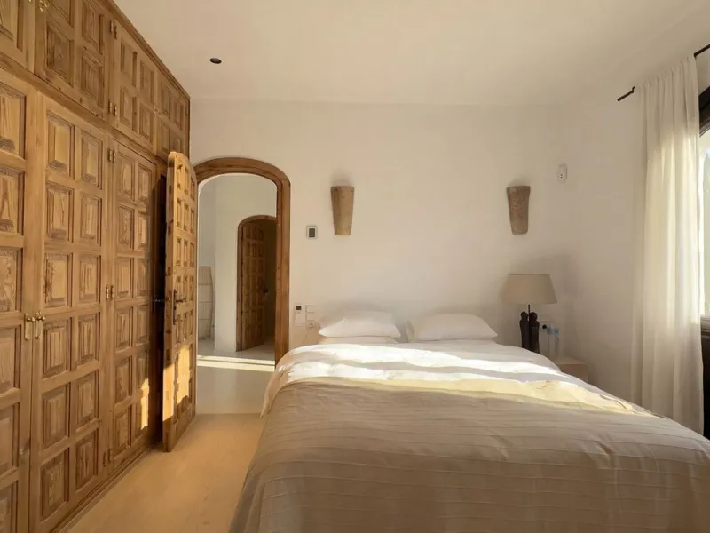 MODERN VILLA BARRANCO BLANCO: AN EXCLUSIVE OASIS OF LUXURY 20 MINUTES FROM THE MEDITERRANEAN SEA