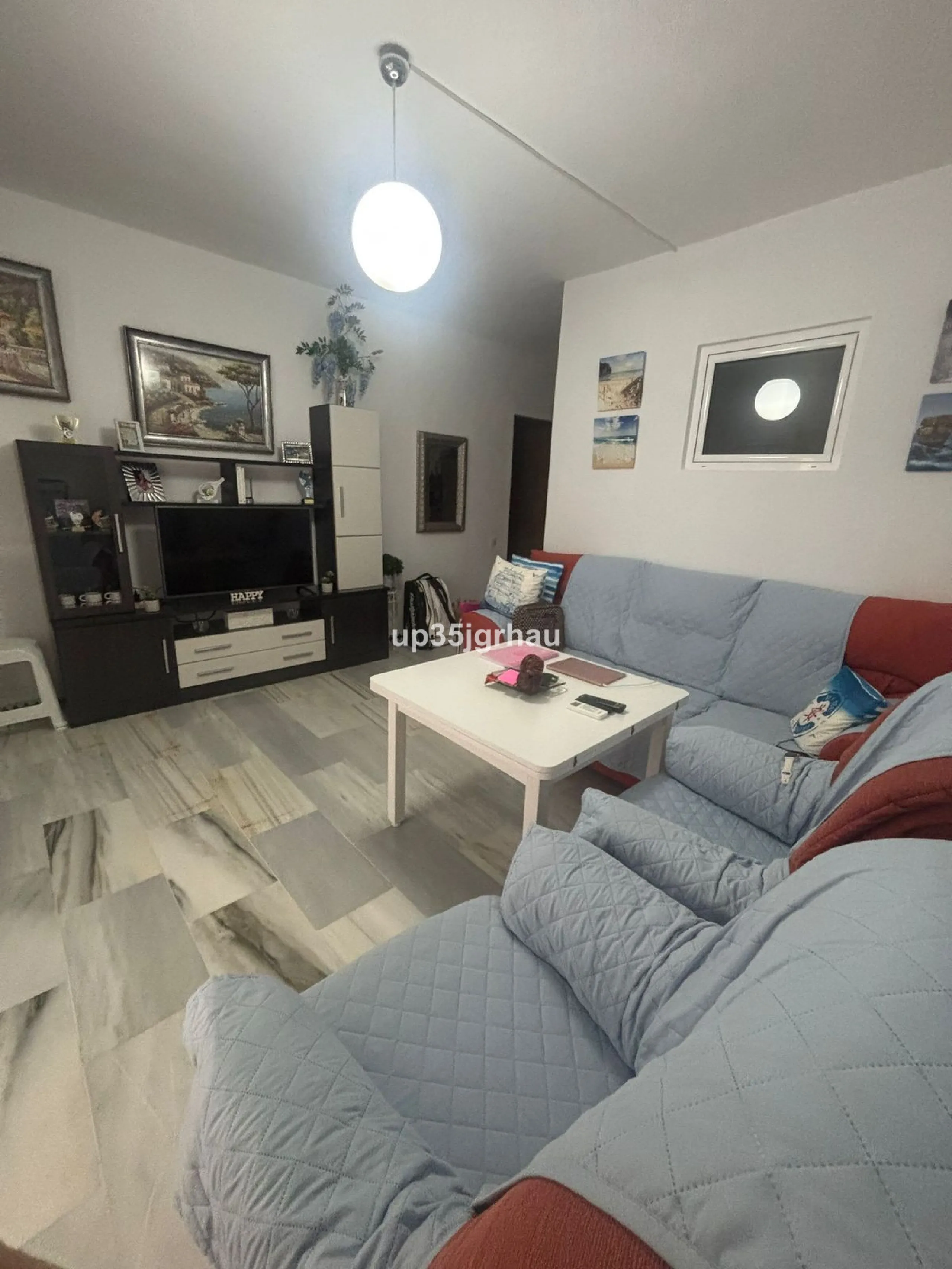 Spacious and bright apartment on the beachfront. Private and gated residential complex with outdoor parking within the complex. Communal swimming pool and direct beach access. The property offers panoramic mountain views. Ideal for investment or permanent