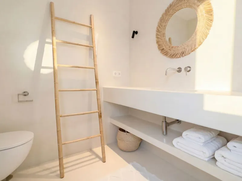 MODERN VILLA BARRANCO BLANCO: AN EXCLUSIVE OASIS OF LUXURY 20 MINUTES FROM THE MEDITERRANEAN SEA