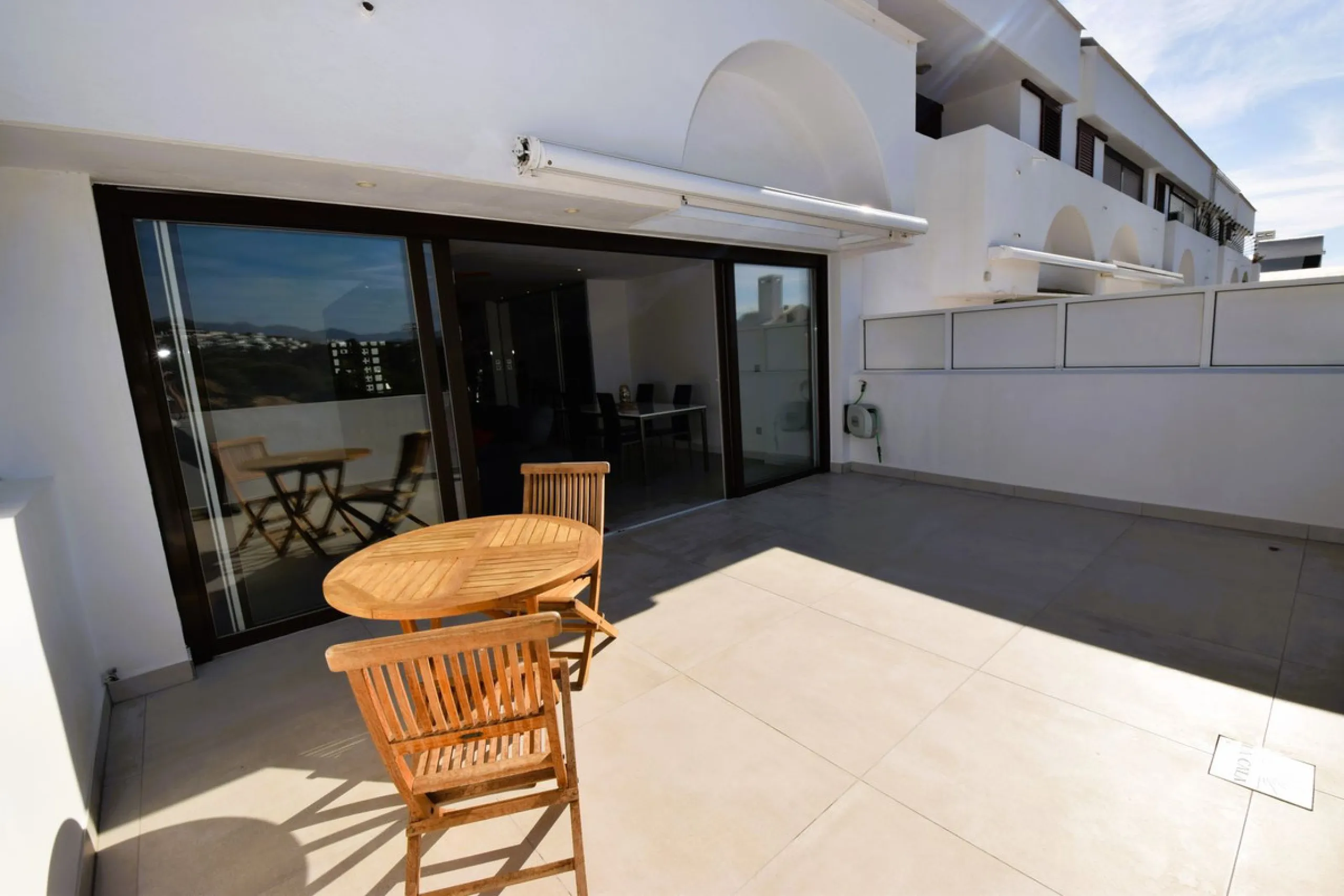 This is the ideal property for those who want the size and flexibility of a villa but with none of the hassle of maintenance. You cannot get closer to La Cala de Mijas than this stunningly refurbished home. Absolutely everything has been refurbished and m