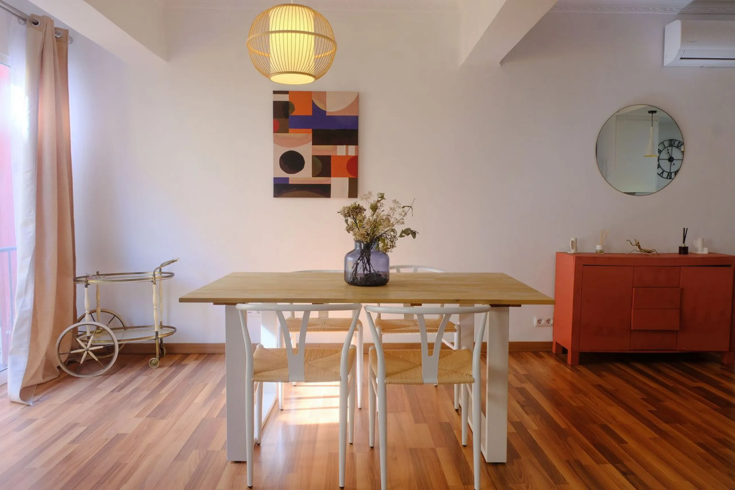 Charming Refurbished Apartment in Málaga City – La Goleta Area