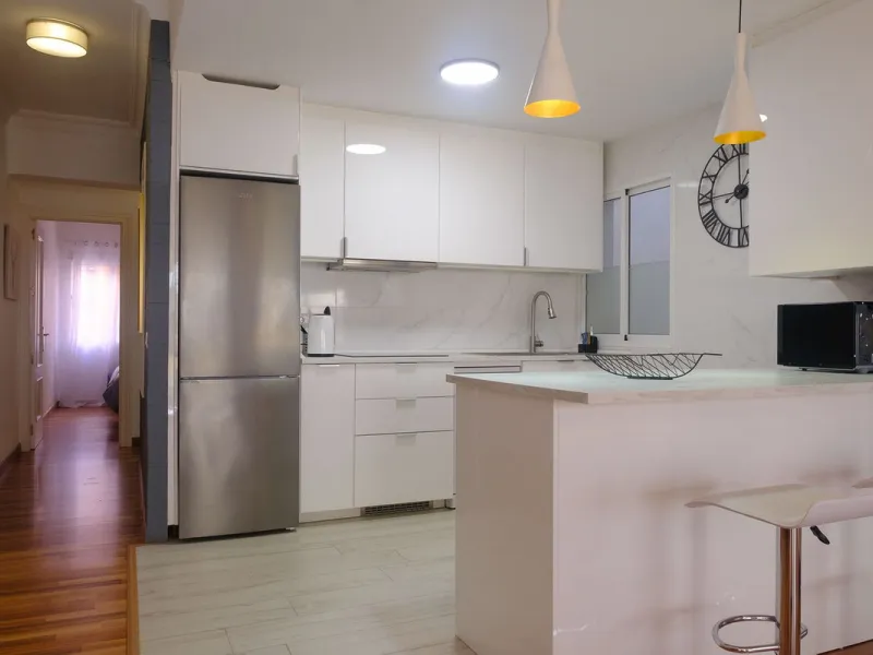 Charming Refurbished Apartment in Málaga City – La Goleta Area