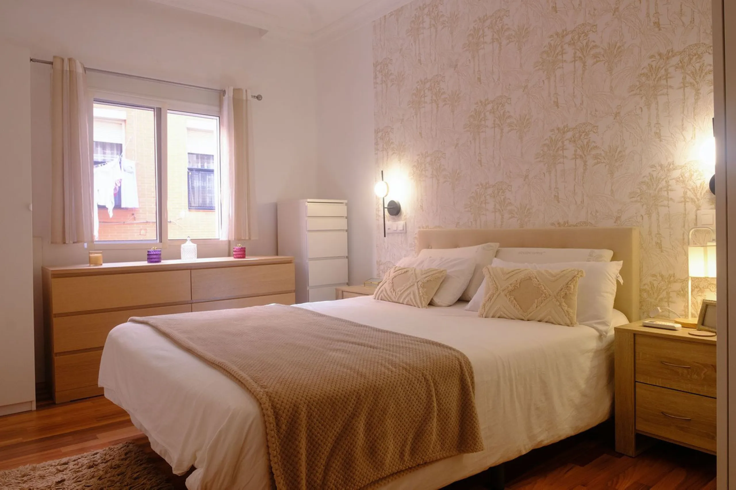 Charming Refurbished Apartment in Málaga City – La Goleta Area