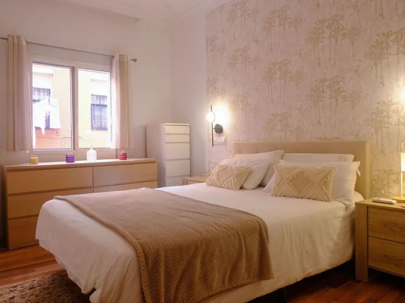 Charming Refurbished Apartment in Málaga City – La Goleta Area