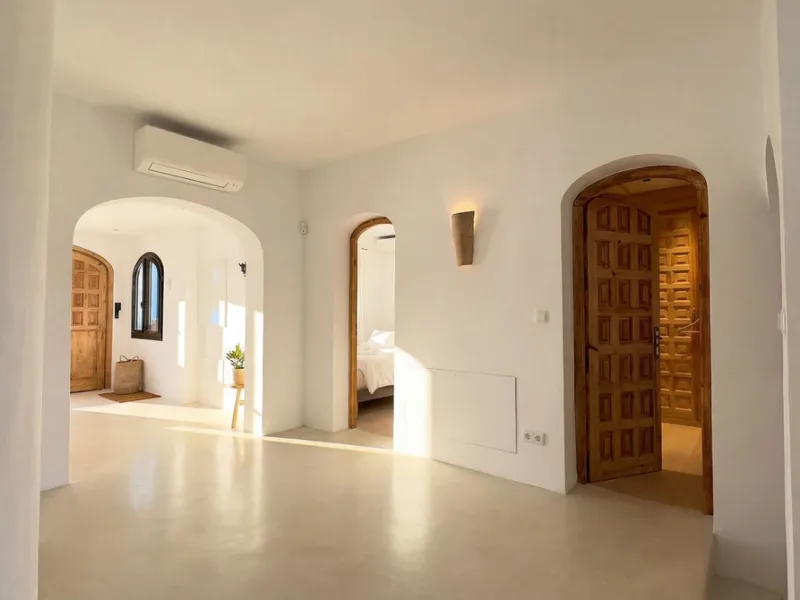 MODERN VILLA BARRANCO BLANCO: AN EXCLUSIVE OASIS OF LUXURY 20 MINUTES FROM THE MEDITERRANEAN SEA