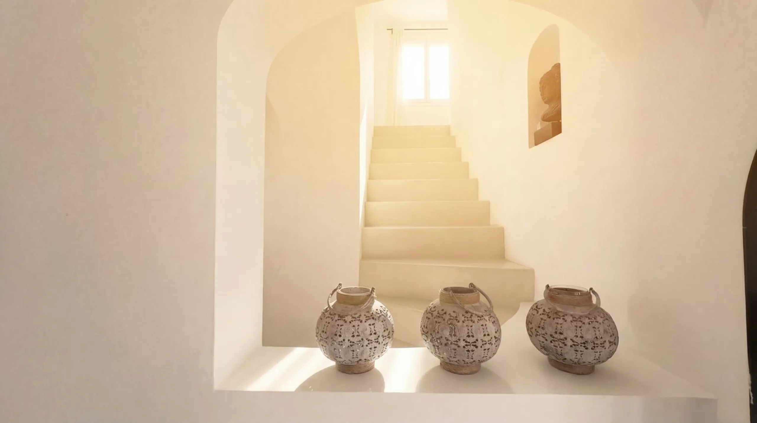 MODERN VILLA BARRANCO BLANCO: AN EXCLUSIVE OASIS OF LUXURY 20 MINUTES FROM THE MEDITERRANEAN SEA