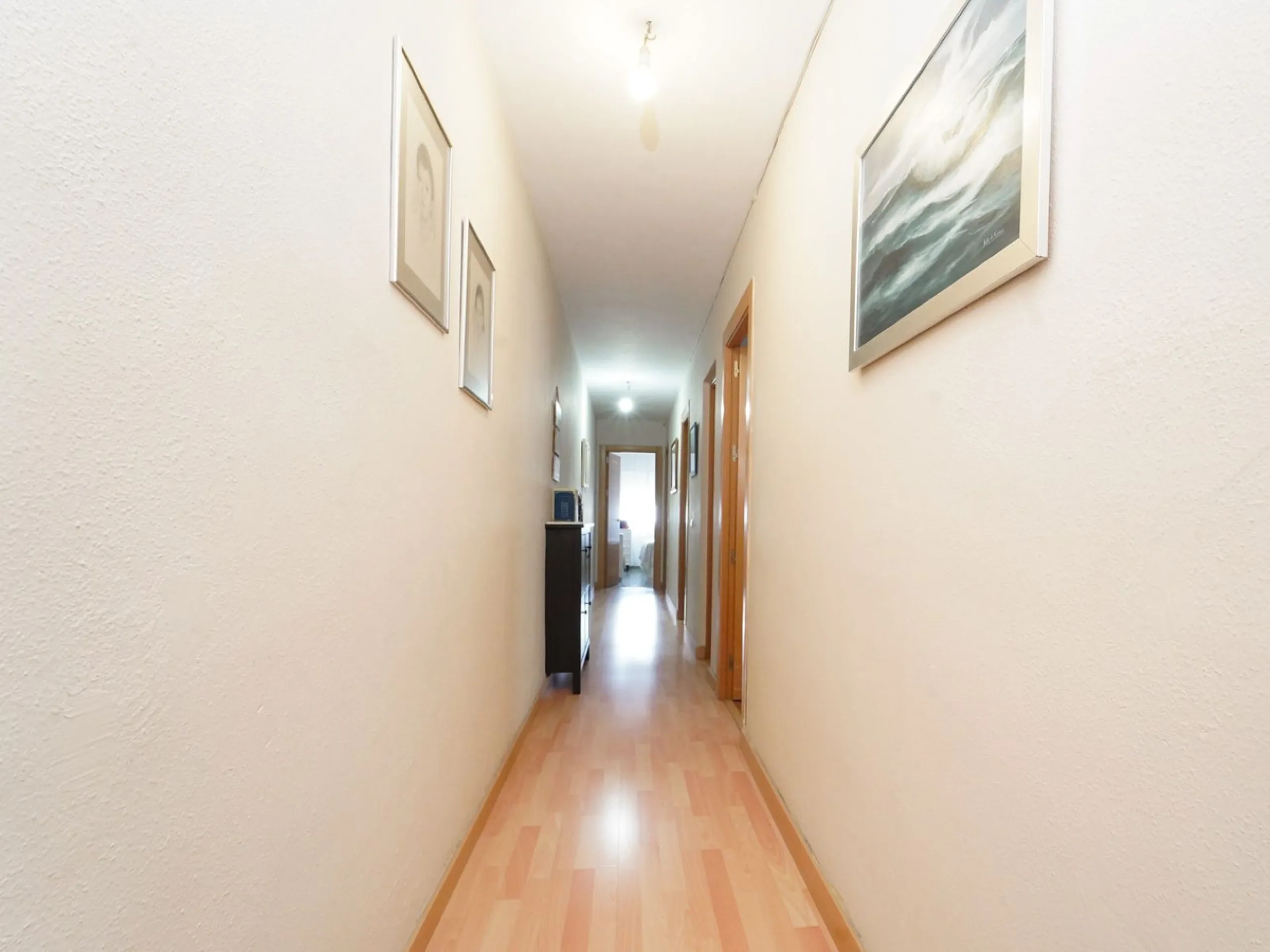 Apartment - Middle Floor Apartment в продаже в Málaga, Málaga. В доме 4 спален и 2 ванных комнат. Площадь дома 171 м²