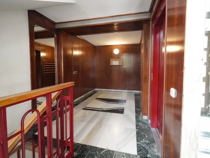 Apartment - Middle Floor Apartment в продаже в Málaga, Málaga. В доме 4 спален и 2 ванных комнат. Площадь дома 171 м²
