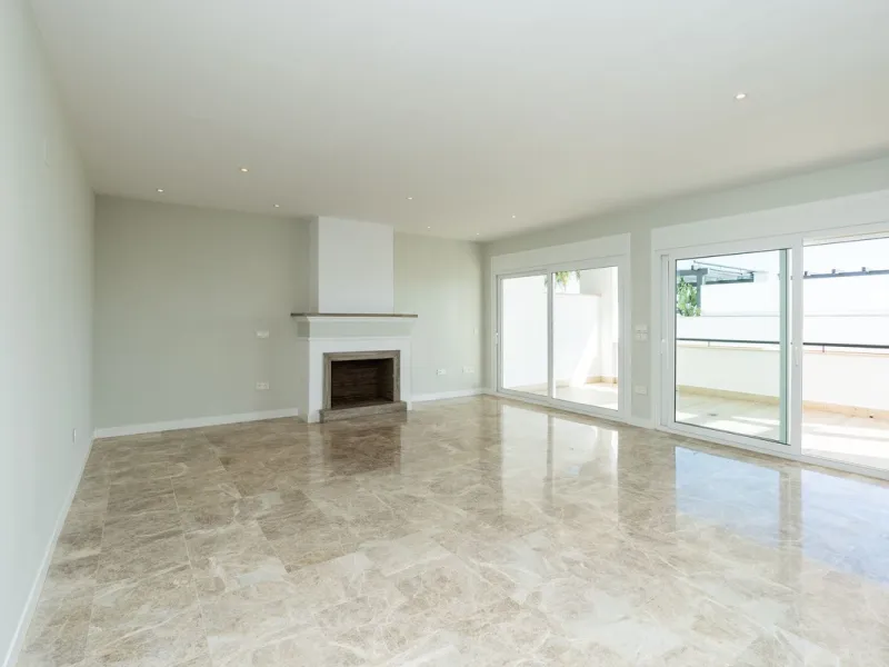 RENOVATED  DUPLEX APARTMENT IN SANTA CLARA GOLF