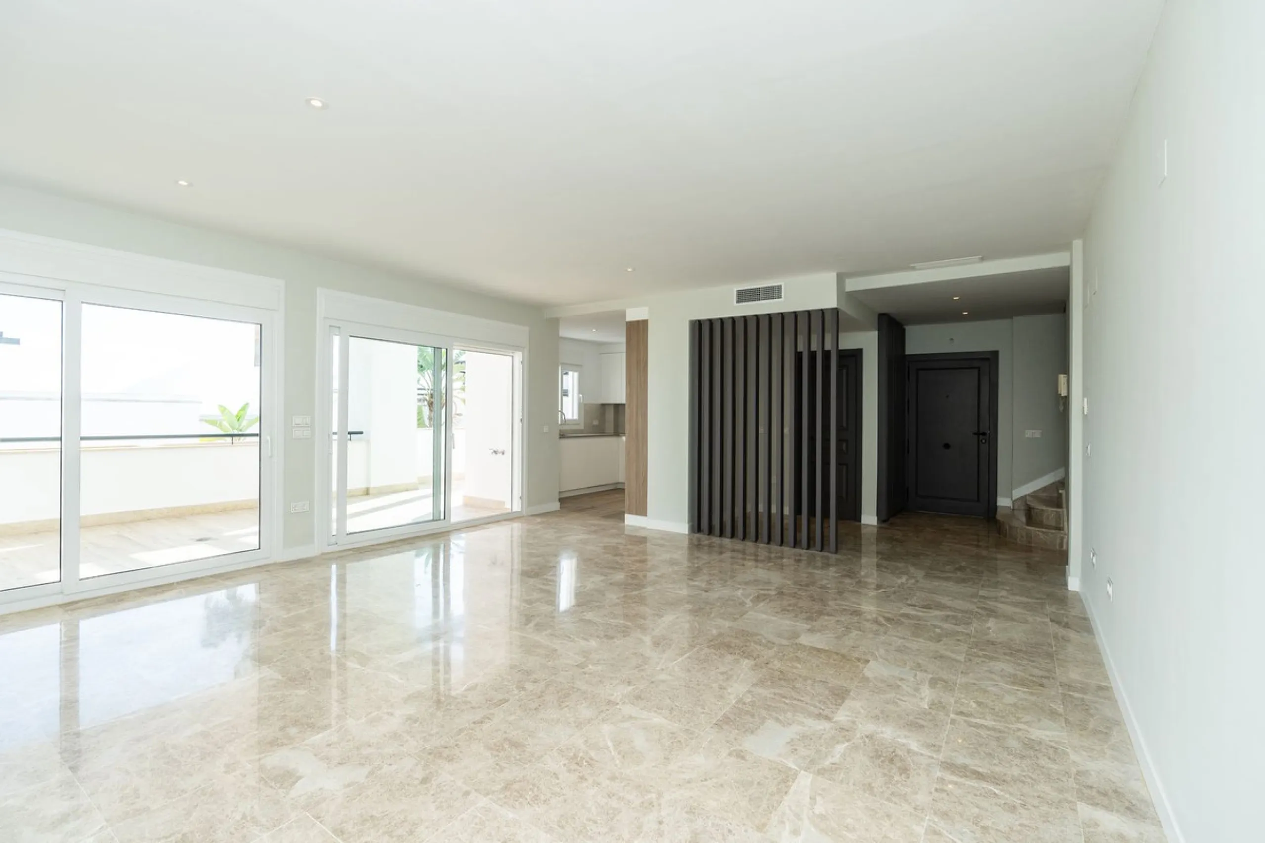 RENOVATED  DUPLEX APARTMENT IN SANTA CLARA GOLF