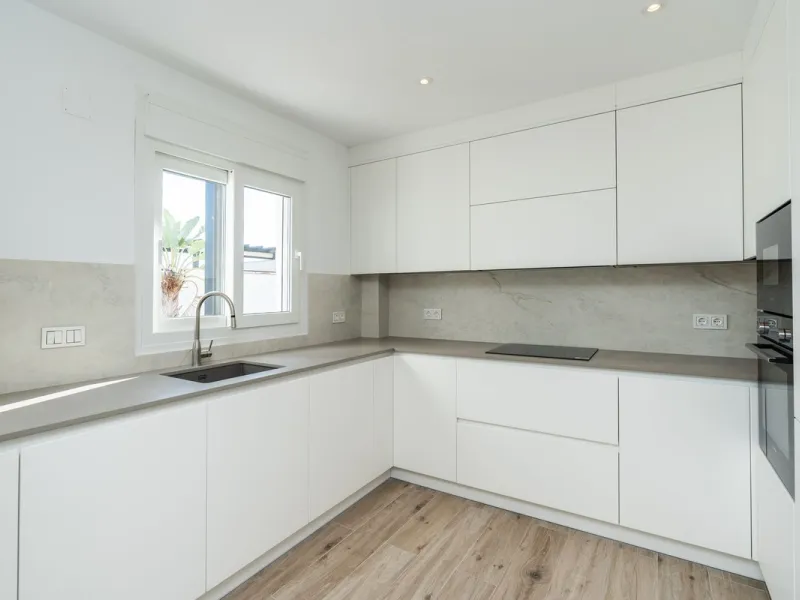 RENOVATED  DUPLEX APARTMENT IN SANTA CLARA GOLF