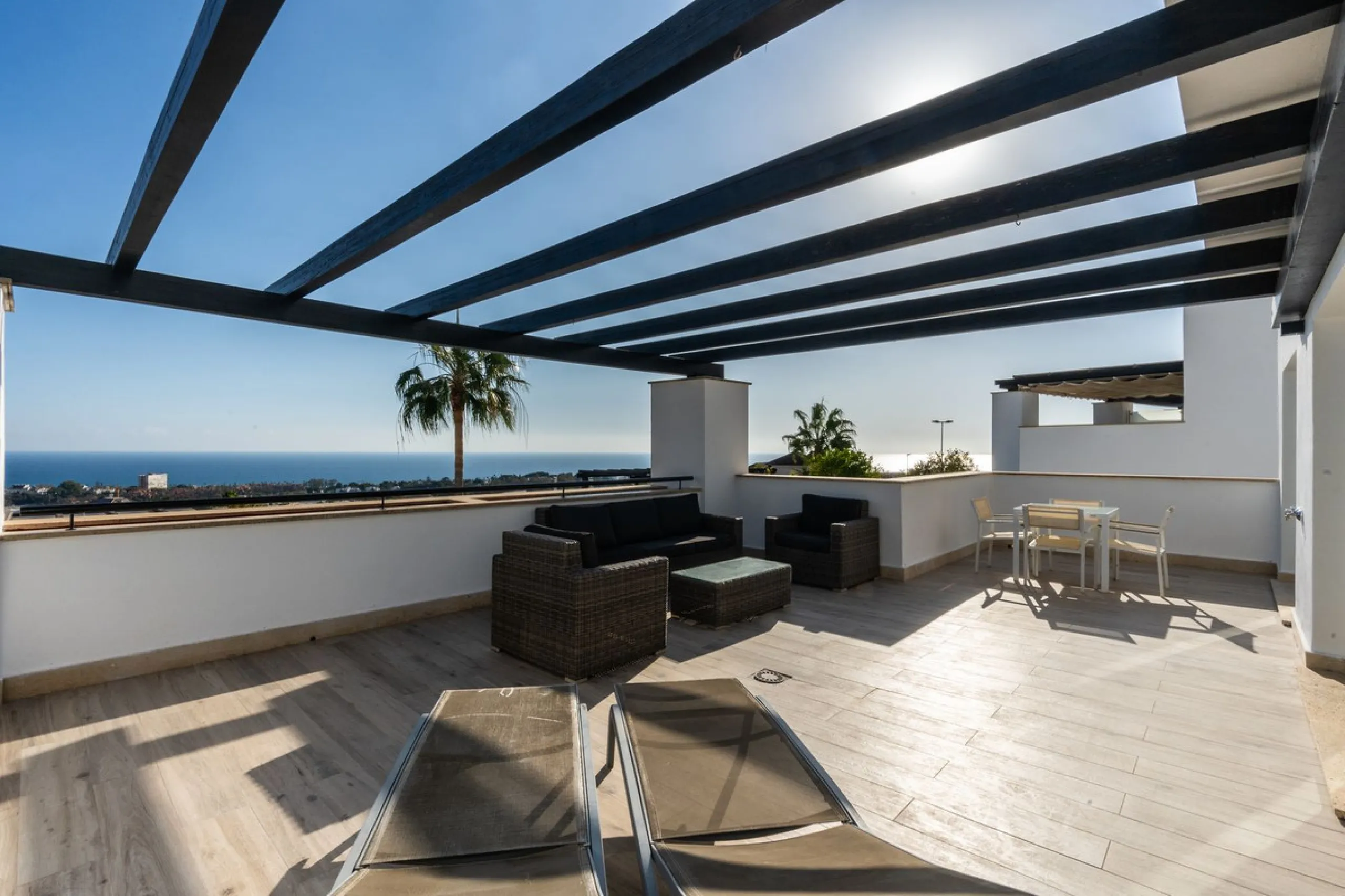 RENOVATED  DUPLEX APARTMENT IN SANTA CLARA GOLF