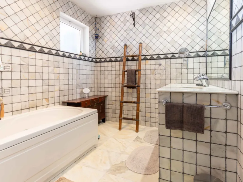 House - Detached Villa в продаже в Mijas, Málaga. В доме 5 спален и 4 ванных комнат. Площадь дома 322 м². Площадь участка 1777 м²