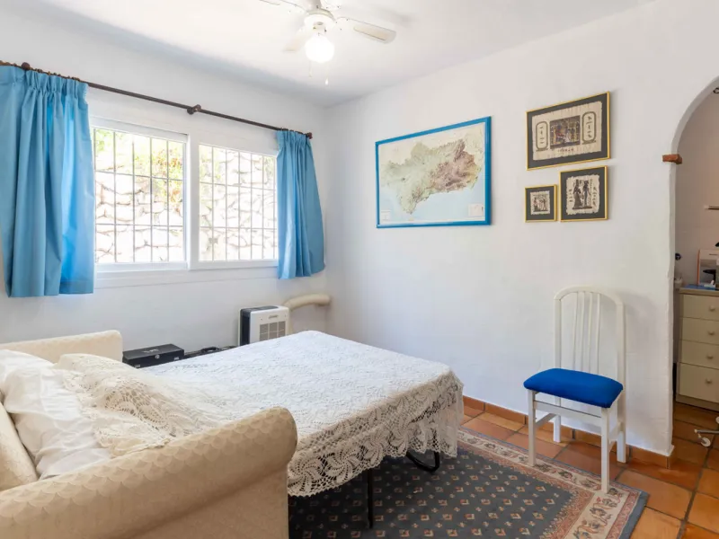 House - Detached Villa в продаже в Mijas, Málaga. В доме 5 спален и 4 ванных комнат. Площадь дома 322 м². Площадь участка 1777 м²