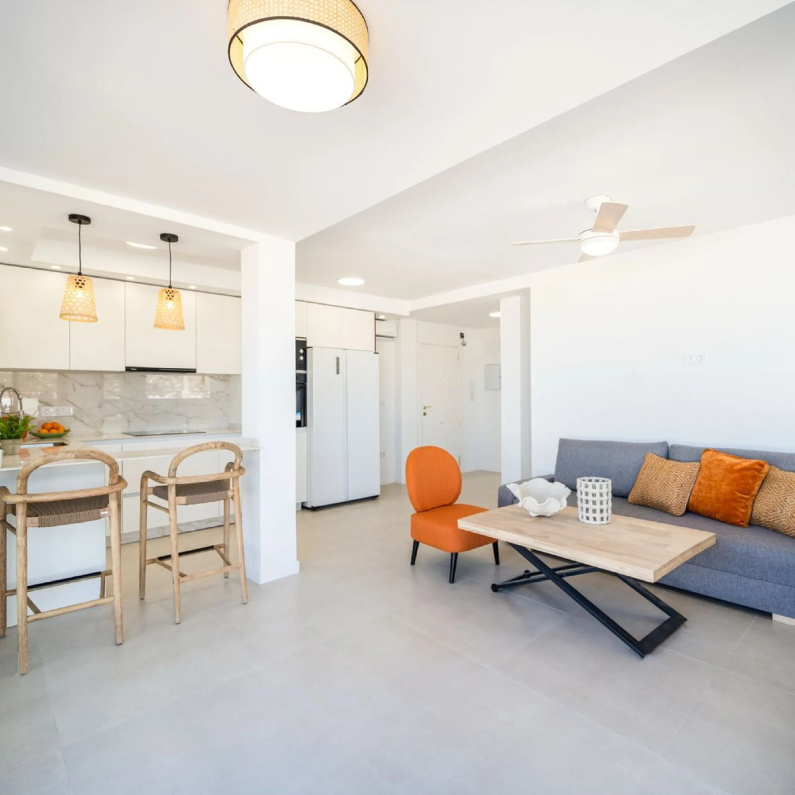 Apartment - Penthouse в продаже в Fuengirola, Málaga. В доме 2 спален и 1 ванных комнат. Площадь дома 60 м²