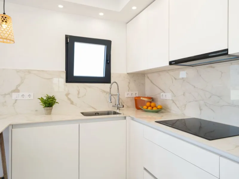 Apartment - Penthouse в продаже в Fuengirola, Málaga. В доме 2 спален и 1 ванных комнат. Площадь дома 60 м²