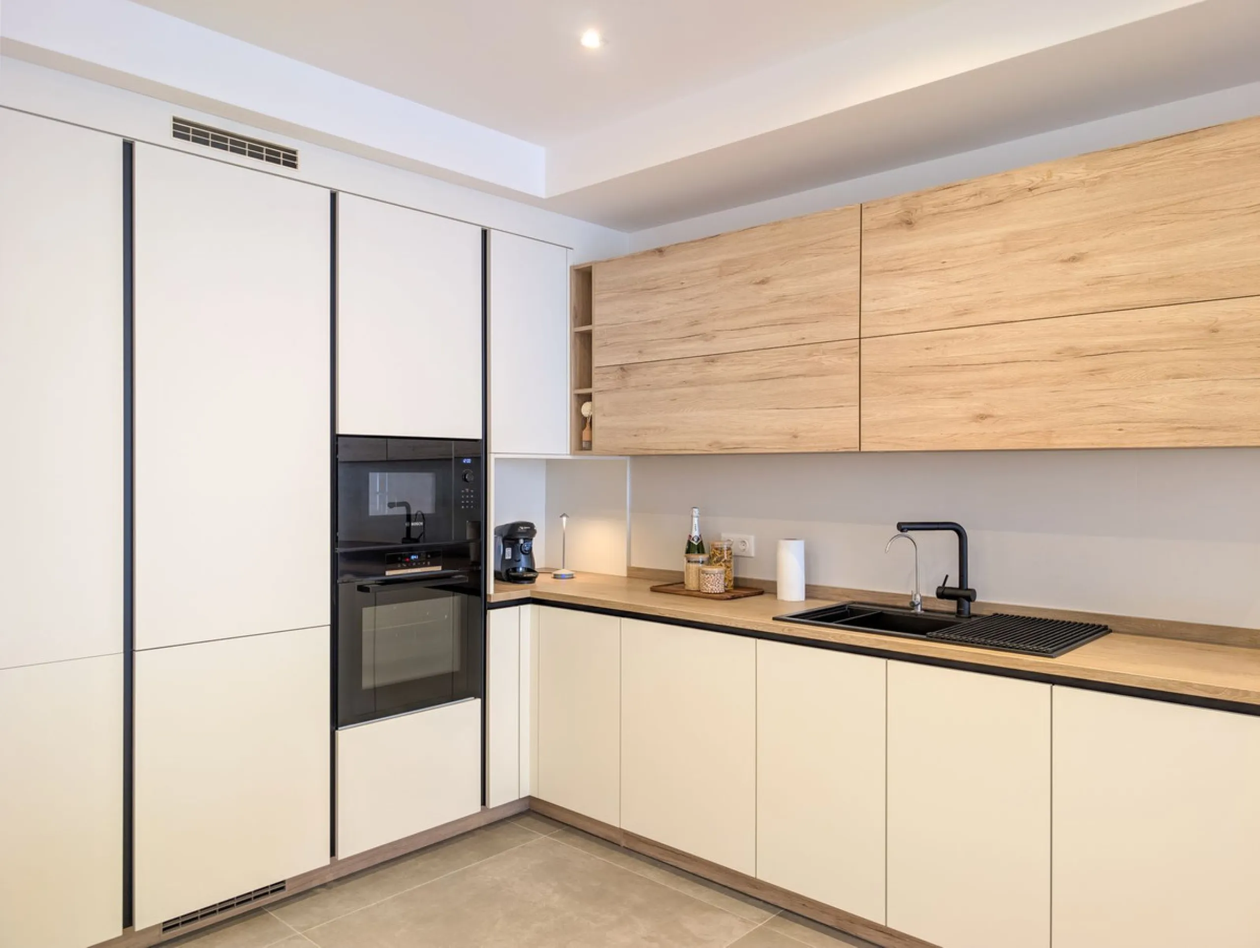 Stunning Beachfront Luxury Apartment in San Pedro – Fully Renovated to Perfection
