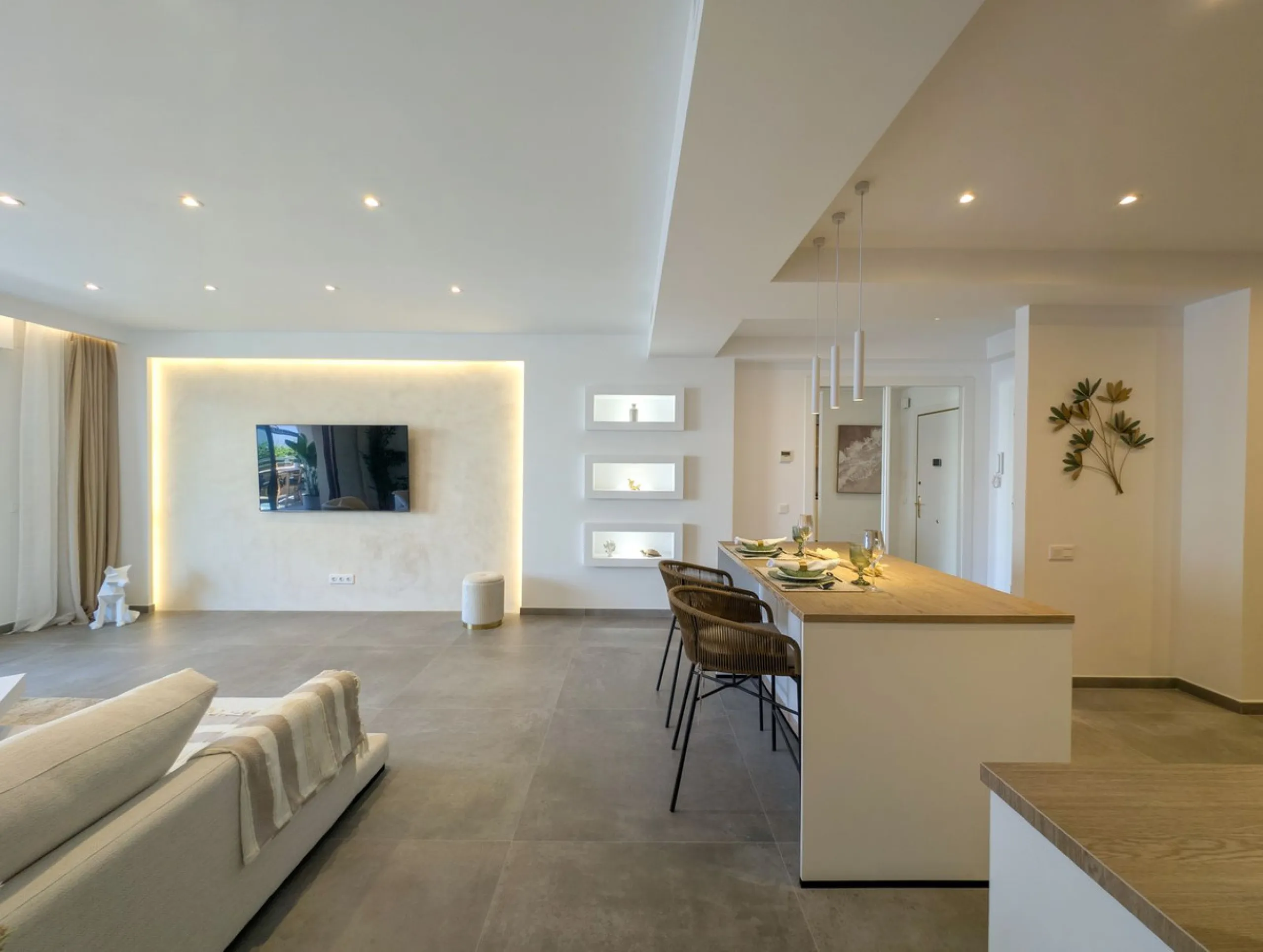 Stunning Beachfront Luxury Apartment in San Pedro – Fully Renovated to Perfection
