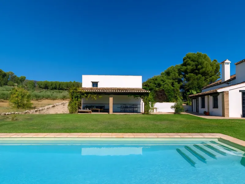 Renovated country house with pool, vineyard & panoramic views – Ronda, Fuente la Higuera