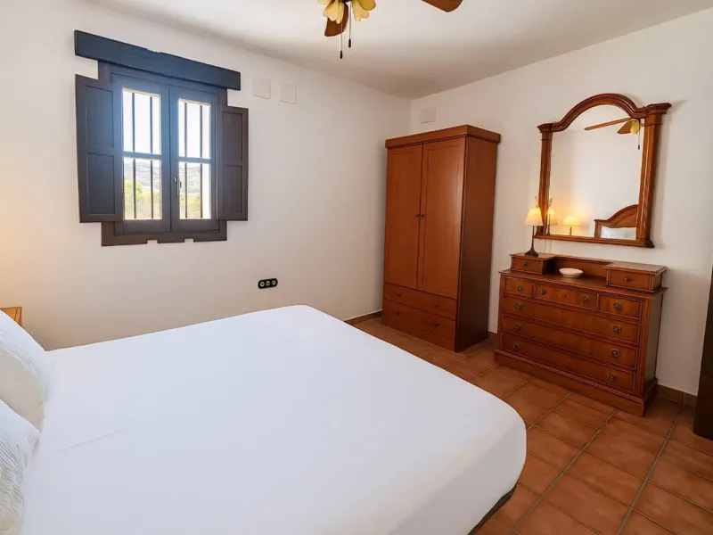 Renovated country house with pool, vineyard & panoramic views – Ronda, Fuente la Higuera