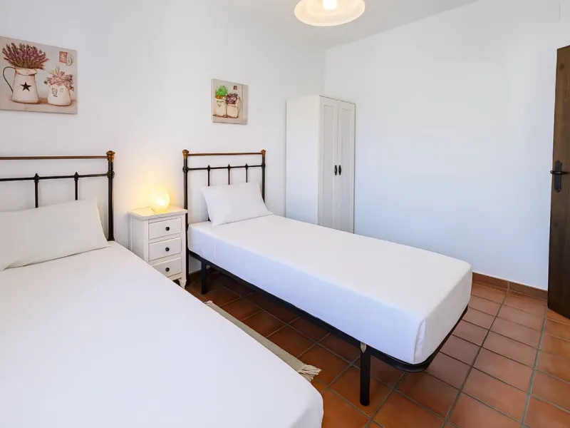 Renovated country house with pool, vineyard & panoramic views – Ronda, Fuente la Higuera
