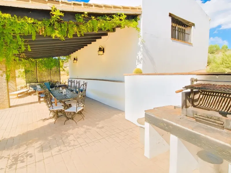 Renovated country house with pool, vineyard & panoramic views – Ronda, Fuente la Higuera