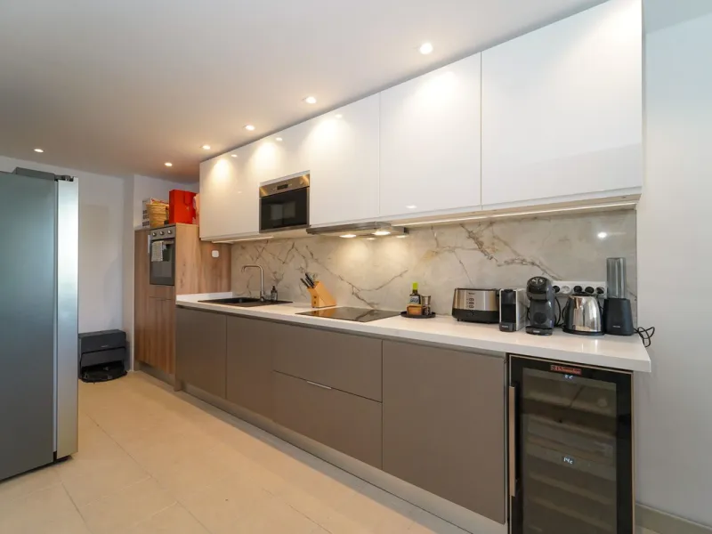 Apartment - Ground Floor Apartment в продаже в Marbella, Málaga. В доме 3 спален и 2 ванных комнат. Площадь дома 155 м²