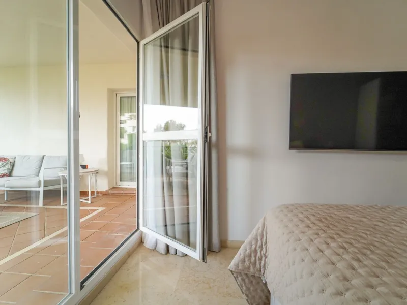 Apartment - Ground Floor Apartment в продаже в Marbella, Málaga. В доме 3 спален и 2 ванных комнат. Площадь дома 155 м²