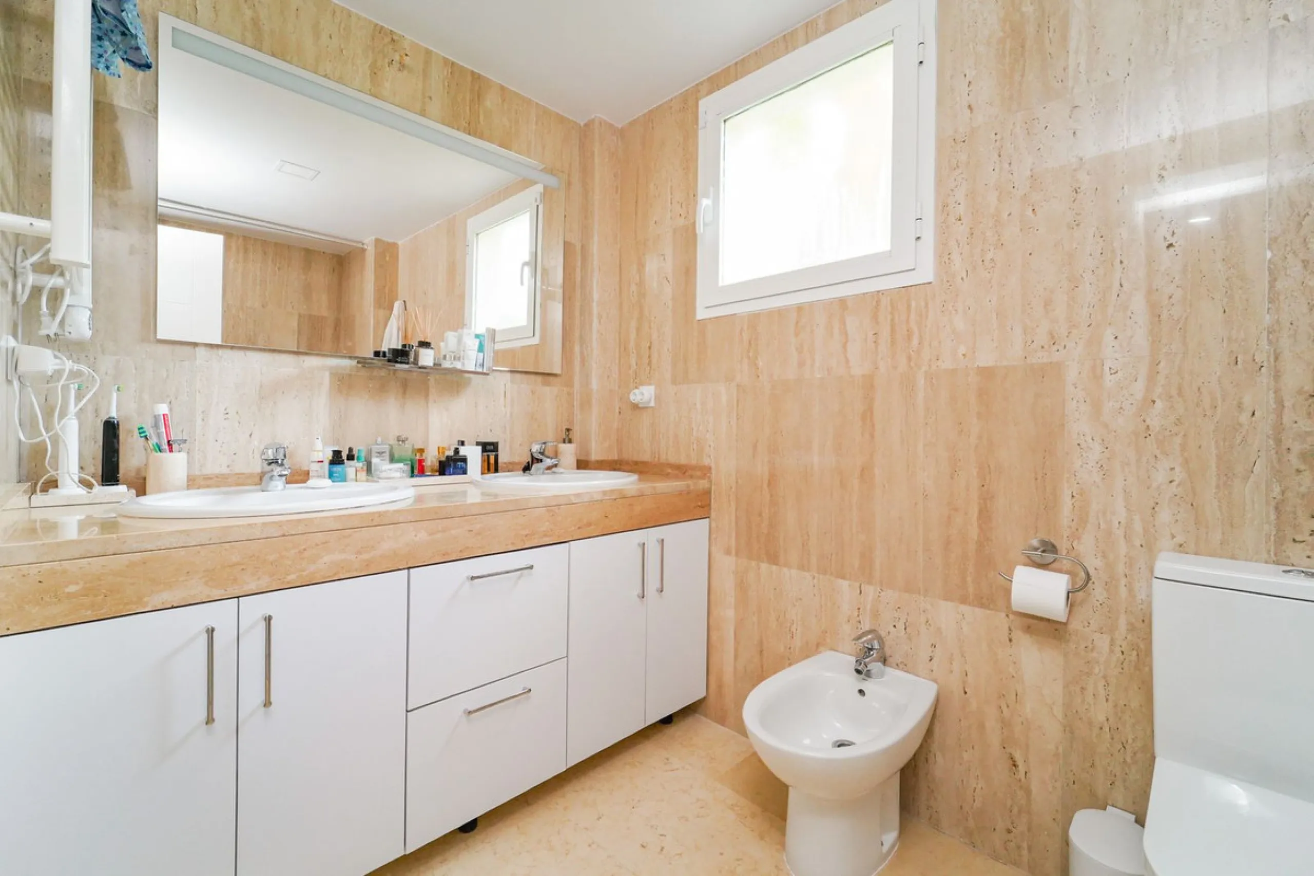 Apartment - Ground Floor Apartment в продаже в Marbella, Málaga. В доме 3 спален и 2 ванных комнат. Площадь дома 155 м²
