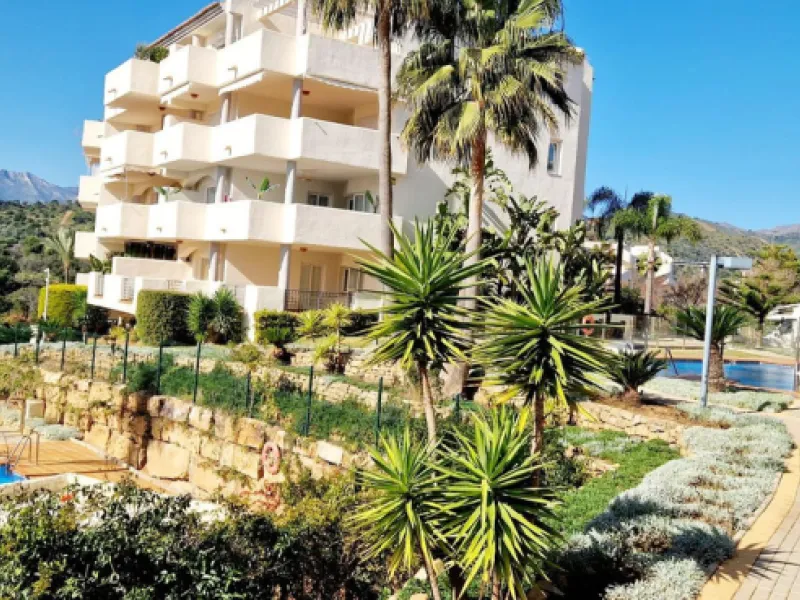 Apartment - Ground Floor Apartment в продаже в Marbella, Málaga. В доме 3 спален и 2 ванных комнат. Площадь дома 155 м²