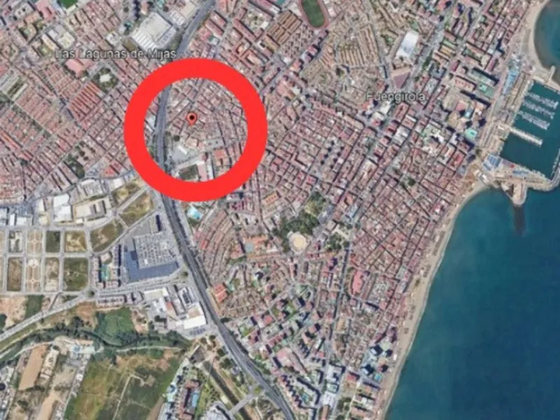 Plot - Residential Plot в продаже в Mijas, Málaga. Площадь дома 958 м². Площадь участка 230 м²