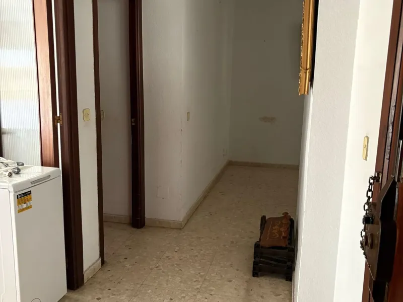 Apartment - Middle Floor Apartment в продаже в Fuengirola, Málaga. В доме 3 спален и 2 ванных комнат. Площадь дома 115 м²
