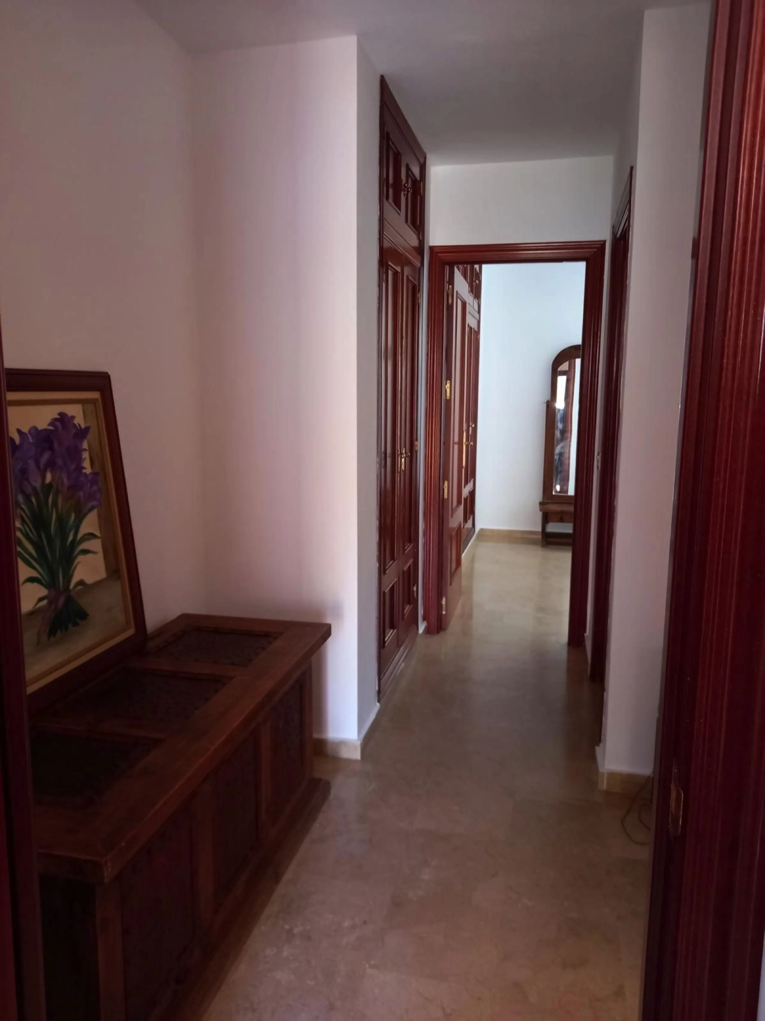 House - Townhouse в продаже в Estepona, Málaga. В доме 3 спален и 3 ванных комнат. Площадь дома 145 м²