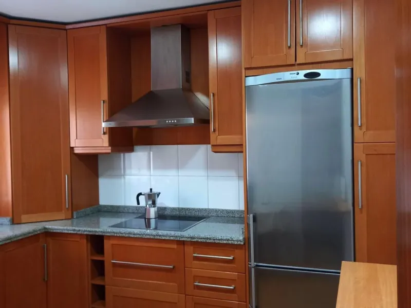 House - Townhouse в продаже в Estepona, Málaga. В доме 3 спален и 3 ванных комнат. Площадь дома 145 м²