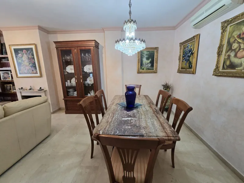 Apartment - Ground Floor Apartment в продаже в Marbella, Málaga. В доме 2 спален и 2 ванных комнат. Площадь дома 135 м²