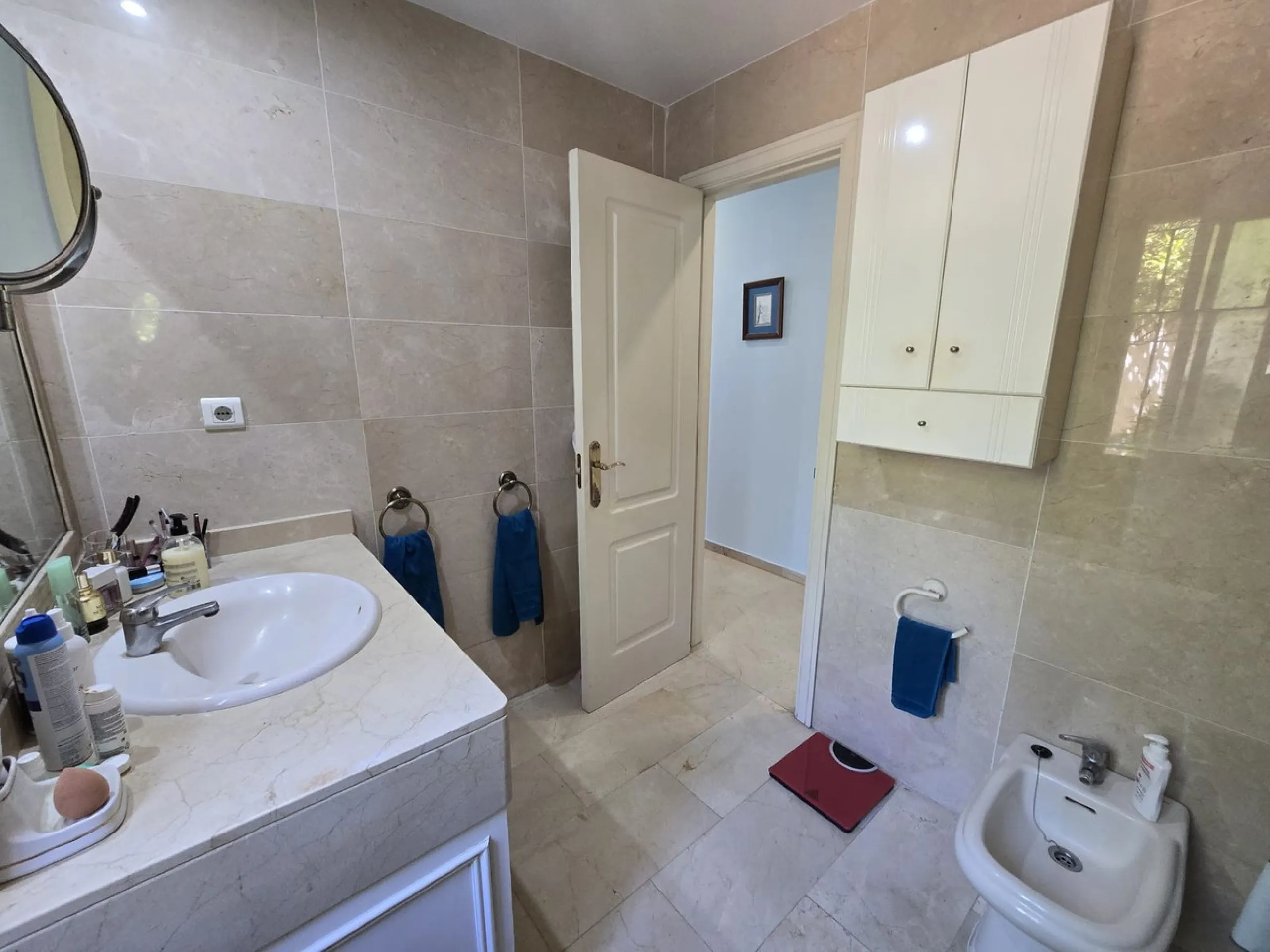 Apartment - Ground Floor Apartment в продаже в Marbella, Málaga. В доме 2 спален и 2 ванных комнат. Площадь дома 135 м²