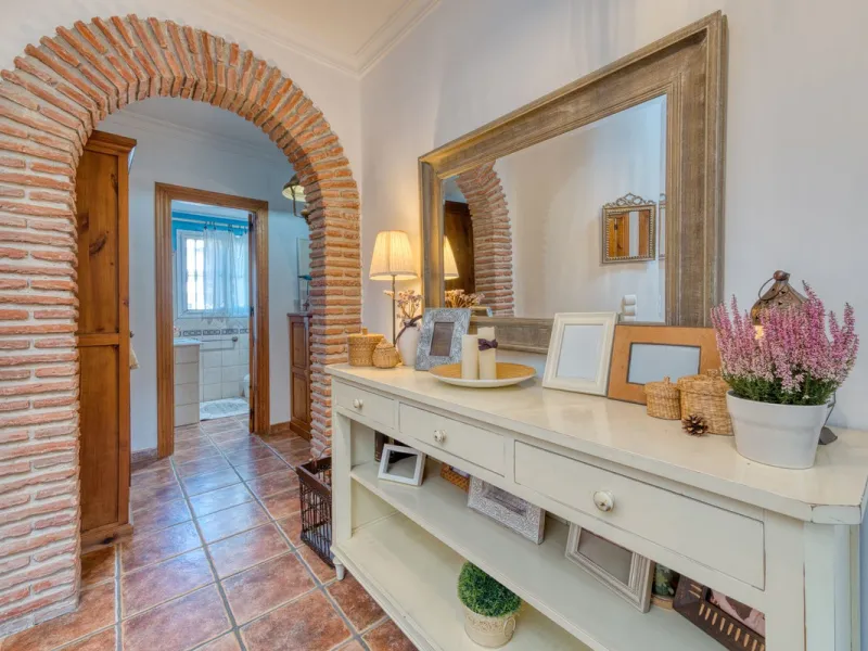 Welcome to this beautiful family home in Los Boliches! This property perfectly combines comfort, style, and location.