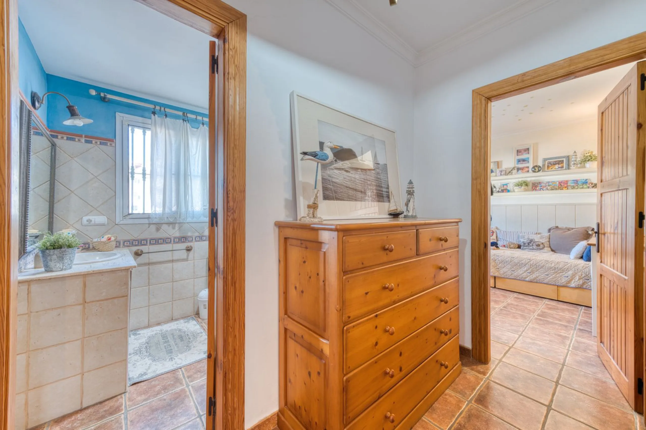 Welcome to this beautiful family home in Los Boliches! This property perfectly combines comfort, style, and location.