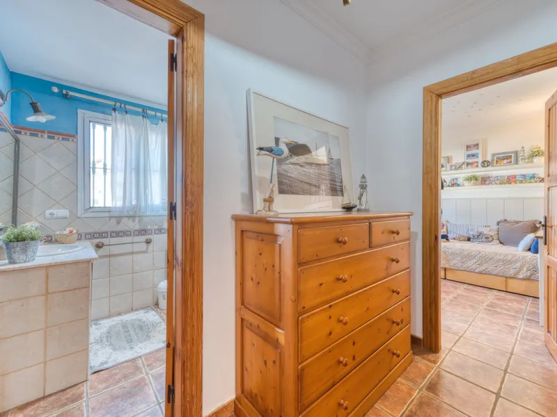 Welcome to this beautiful family home in Los Boliches! This property perfectly combines comfort, style, and location.