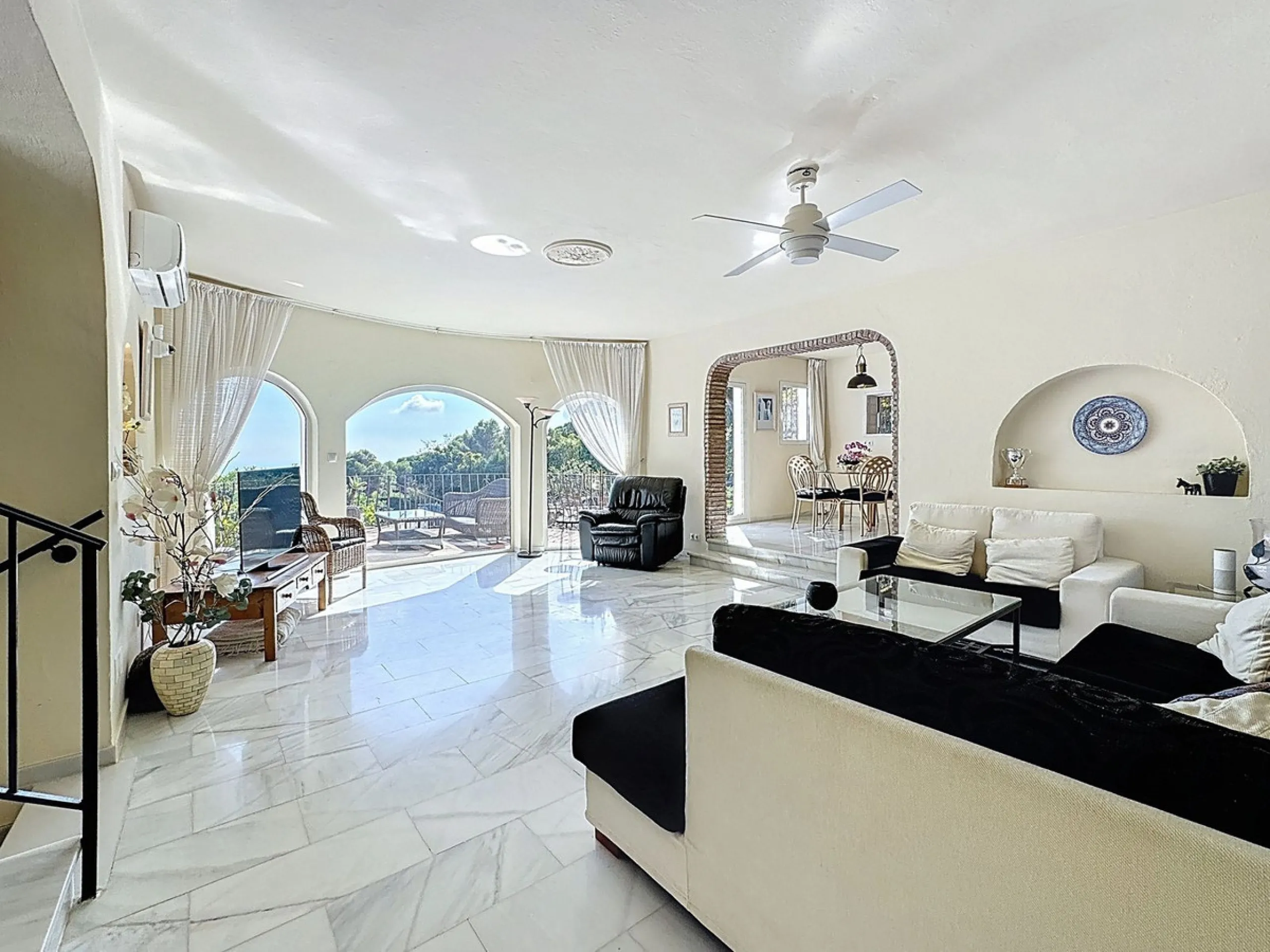 Charming Andalusian Villa with Panoramic Sea Views in Urbanisation Santa Rosa, Mijas
