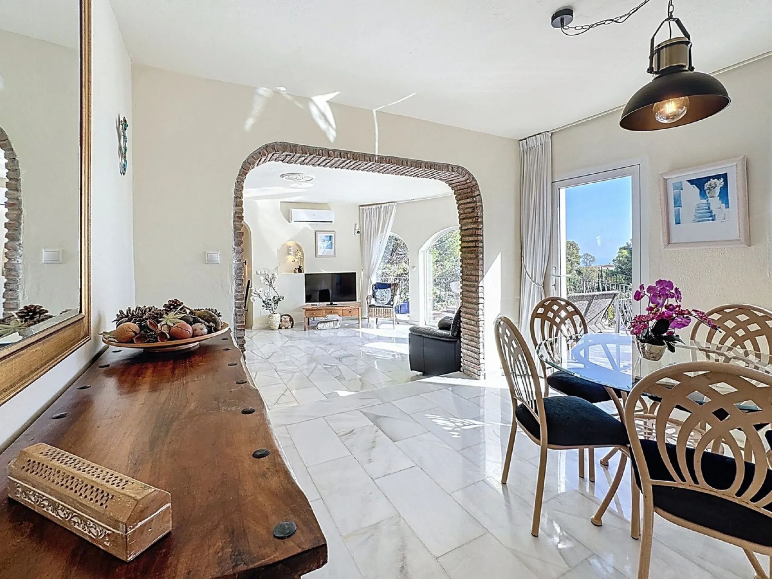 Charming Andalusian Villa with Panoramic Sea Views in Urbanisation Santa Rosa, Mijas