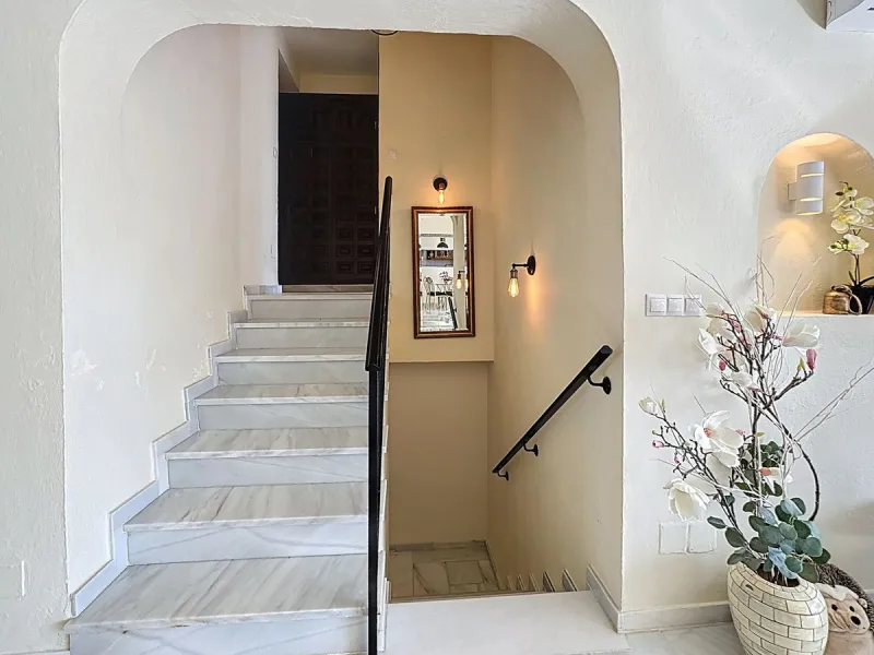 Charming Andalusian Villa with Panoramic Sea Views in Urbanisation Santa Rosa, Mijas