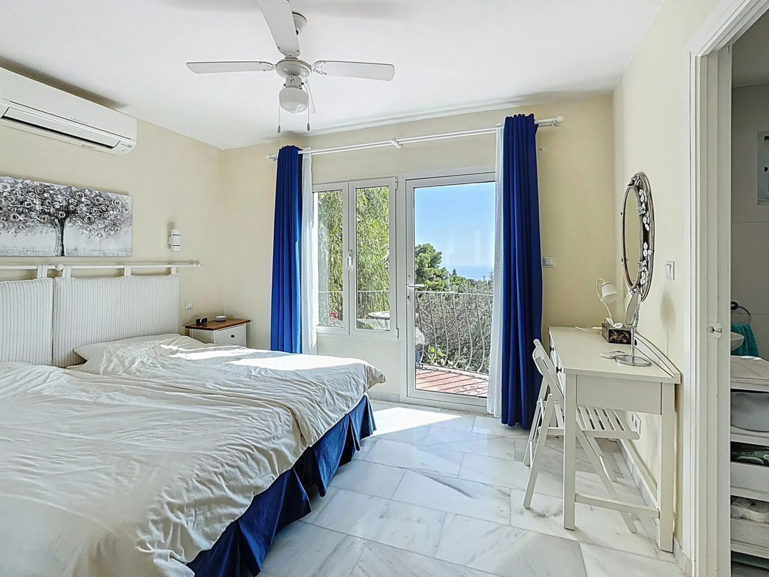 Charming Andalusian Villa with Panoramic Sea Views in Urbanisation Santa Rosa, Mijas