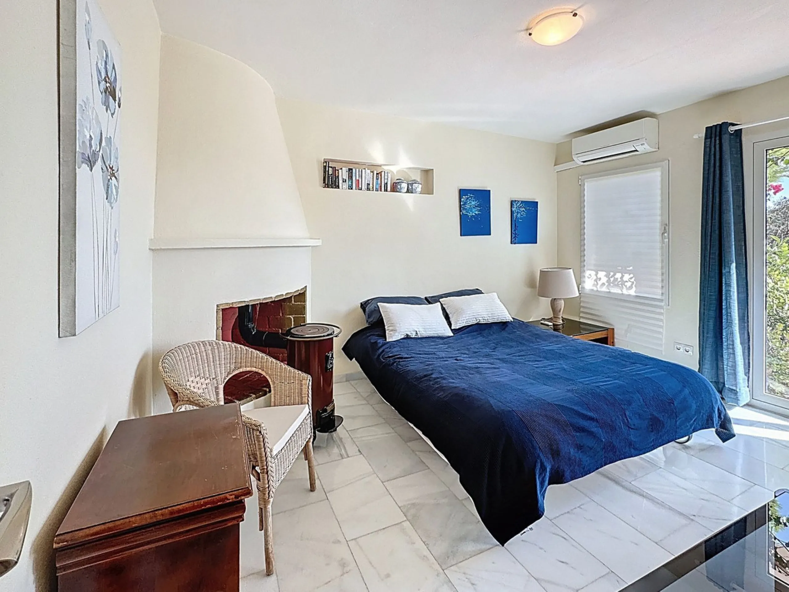 Charming Andalusian Villa with Panoramic Sea Views in Urbanisation Santa Rosa, Mijas