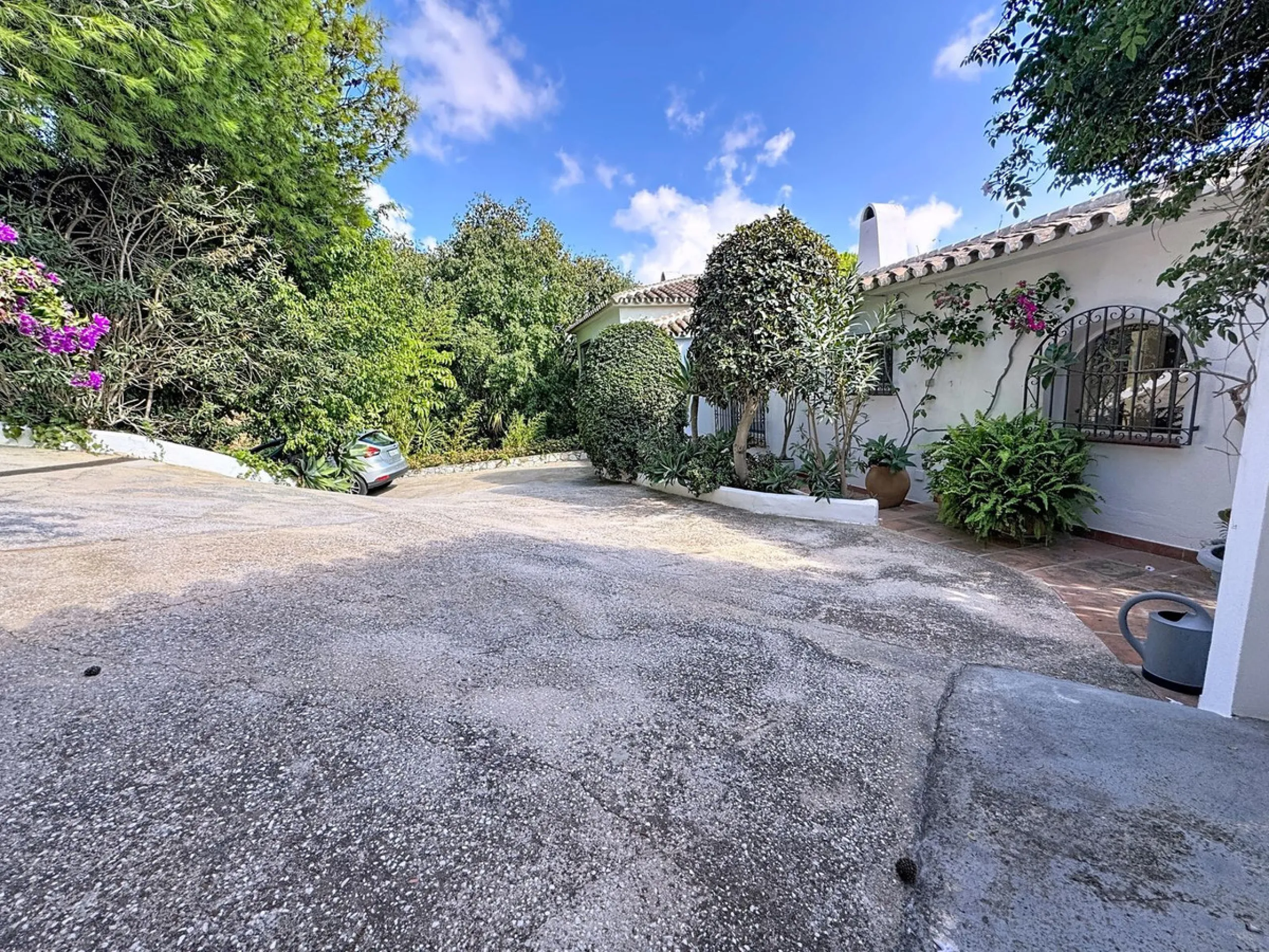Charming Andalusian Villa with Panoramic Sea Views in Urbanisation Santa Rosa, Mijas
